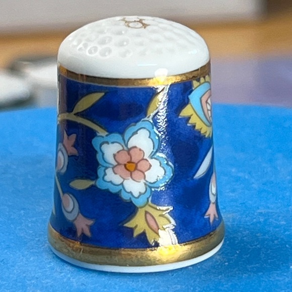 Shozan Royal Blue Bird & Flowers Collectible Thimble w/Gold Bands - Picture 2 of 6